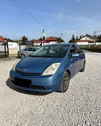 Toyota Prius cena 17100 przebieg: 207320, rok produkcji 2005 z Warszawa małe 29